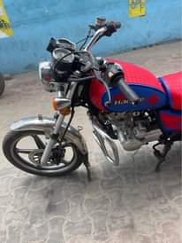 A picture of Haojue inauzwa aina kipengele chochote Cc 125 Bei 9 50000