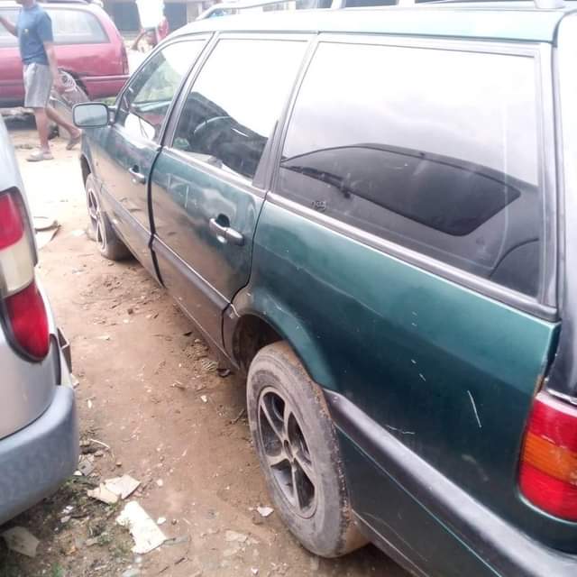 A picture of Volkswagen Passat Buy and drive Sound engine and gear Manual