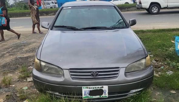 A picture of Toyota tiny light for sale price 2 3m call 08063318125