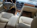 A picture of Lexus Es330 2005 This car is toks Was just mistakenly