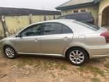 A picture of Toyota avencis 2009