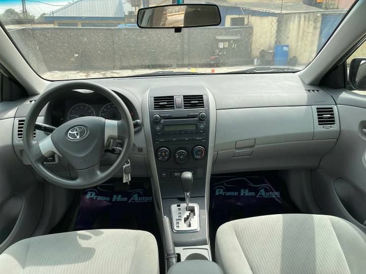 A picture of Corolla x