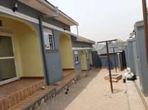 houses kireka