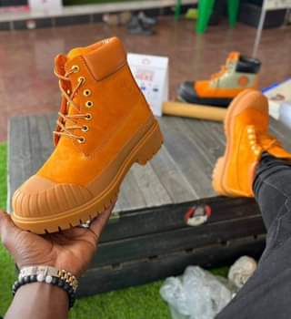 A picture of Boot shoes for men