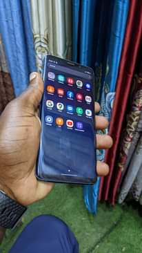 A picture of SAMSUNG S9 PLUS