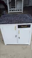 A picture of NAUza kabat la nguo mbao Bei 235 to nipgie 0689319654