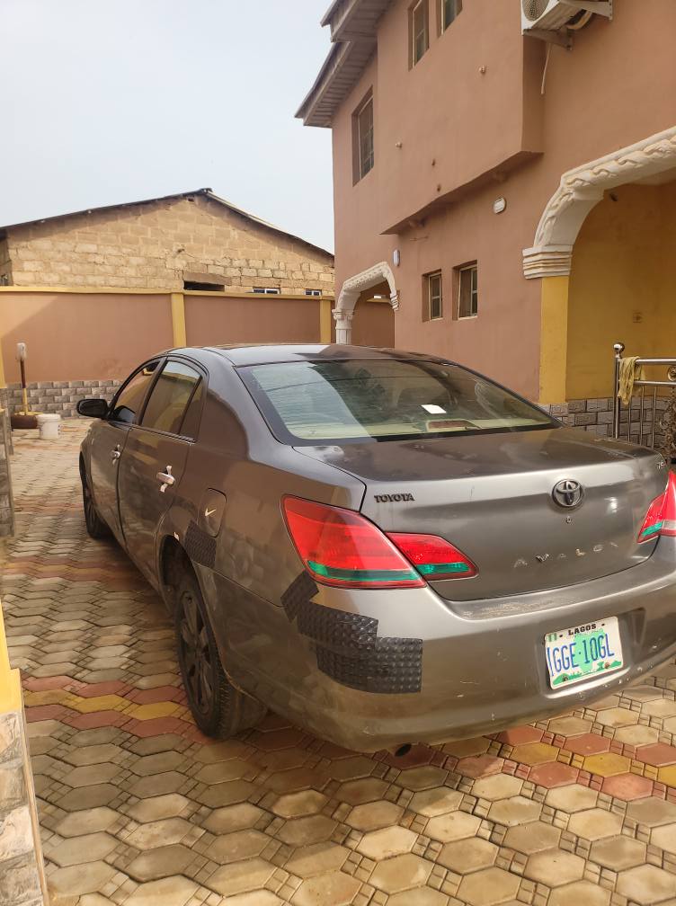 A picture of Toyota avalon 2008 everything working perfect