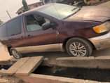 A picture of Toyota sienna 01