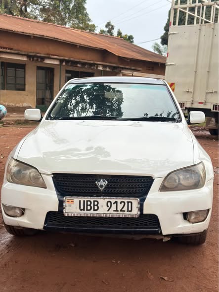 used toyota altezza