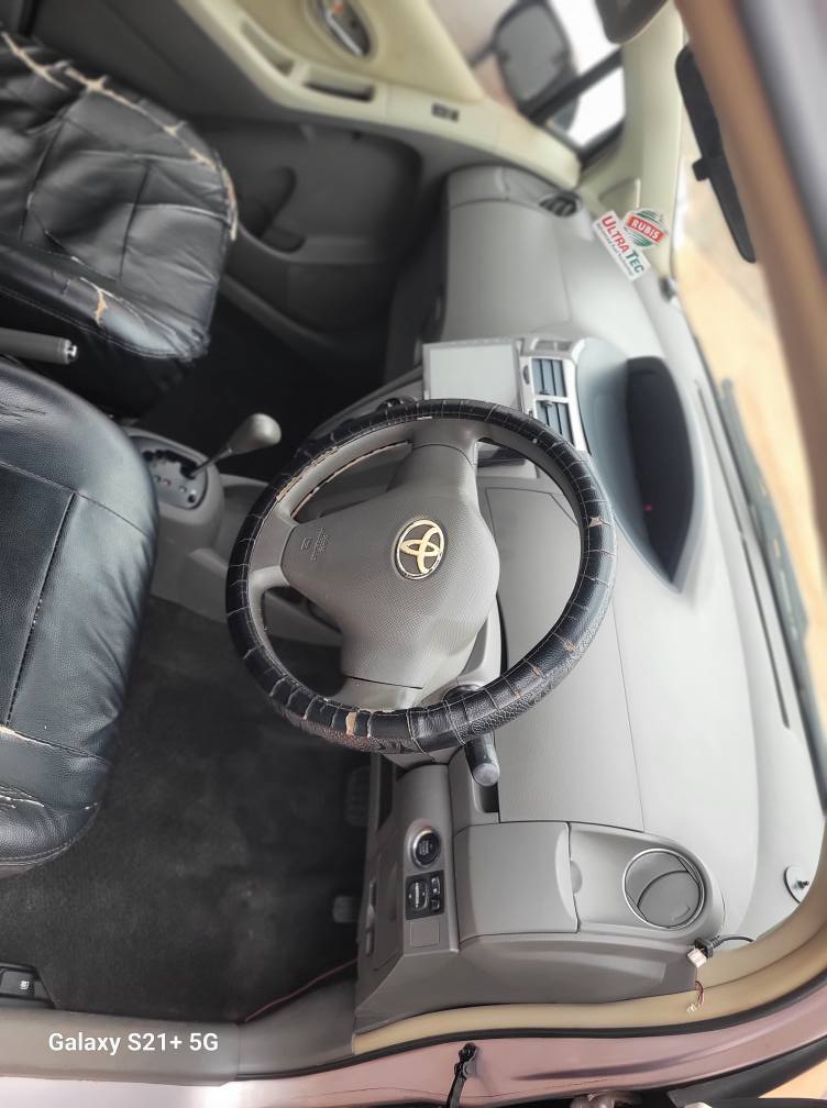 A picture of Toyota vitz
