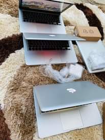 A picture of MACBOOK PRO core i5 RAM 8GB BEI KITONGA