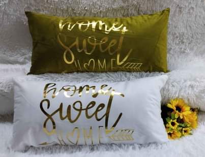 A picture of Throw pillow both lumbar and 45 by 45cm