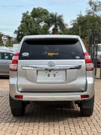 A picture of 2016 TOYOTA LANDCRUISER PRADO