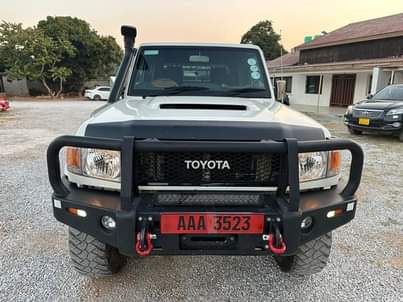 toyota land cruiser