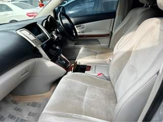 A picture of Toyota Harrier model 2006 36M 0705176582