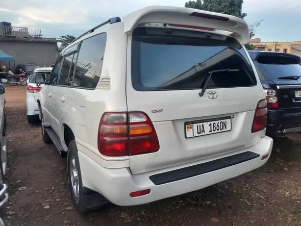 A picture of Land cruiser V8 Diesel
