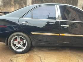 A picture of Tokunbo standard oven bake on first body Camry 05 v6