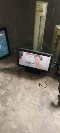 A picture of Tv nch 24 . Nch 43 nch 58 nch 60