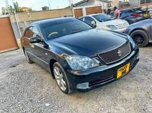 A picture of 2006 TOYOTA CROWN ATHLETE