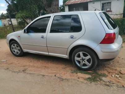 A picture of VW Golf 4 automatic Kick n Go Engine smoking huya