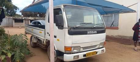 used nissan atlas