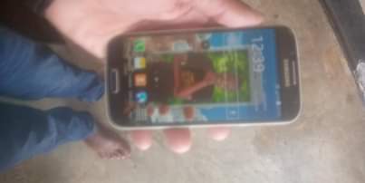 A picture of 90 000 NAUZA SIMU YANGU SAMSUNG GALAXY S4 KALI SANA
