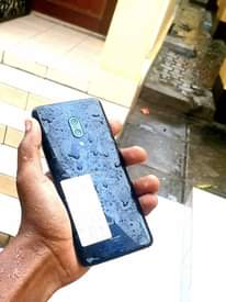 A picture of Aquos zero 2 waterproof