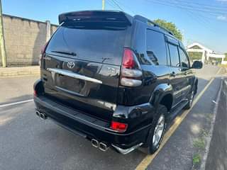 A picture of Land cruiser prado REG DUU Price ml 43 2006 model