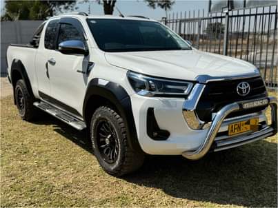 used toyota hilux