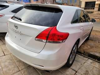 A picture of Foreign used Toyota Venza 2011 Basic edition