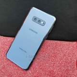 A picture of S10e Samsung galaxy 530 000