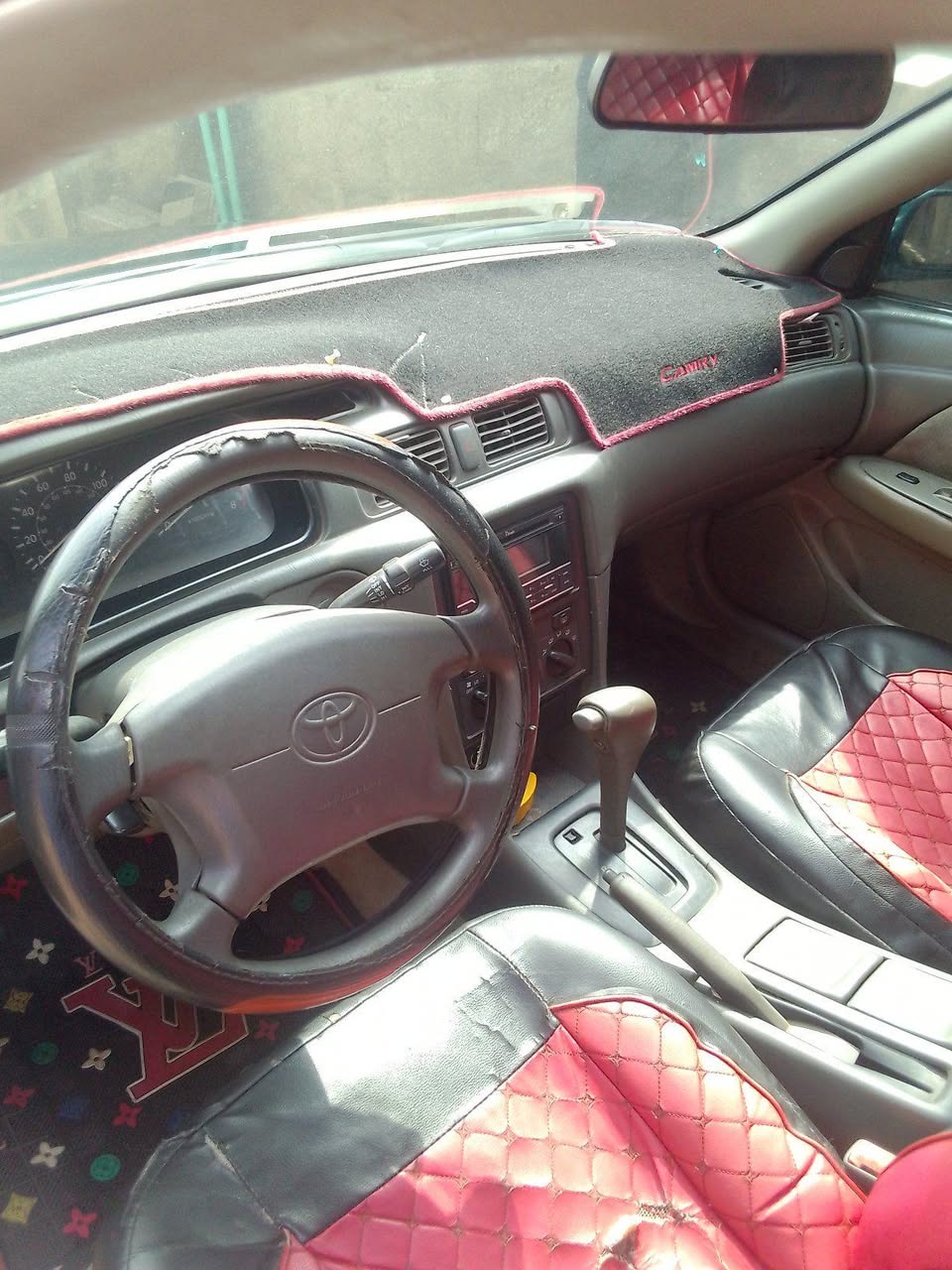 A picture of 2000 Toyota camry