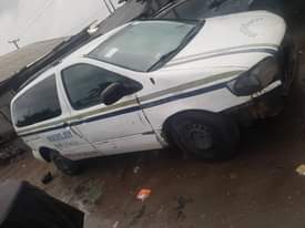 A picture of The Toyota sienna 2000