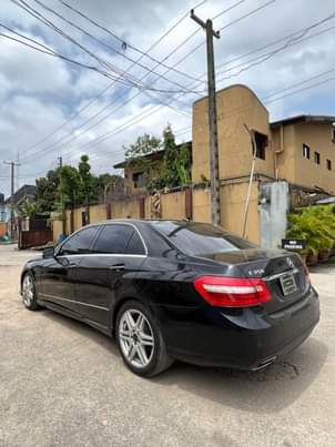 A picture of Mercedes Benz E350 2010