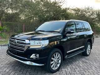 A picture of 2017 LANDCRUISER VXR 0714058883 TOYOTA