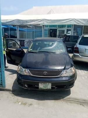 A picture of 2001 Toyota Avalon