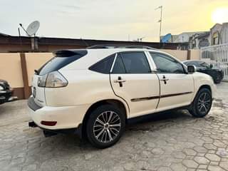A picture of Sharp and clean Registered 2007 Lexus Rx350