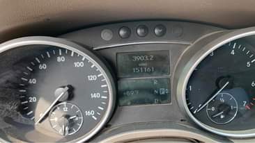 A picture of Mercedes ml350