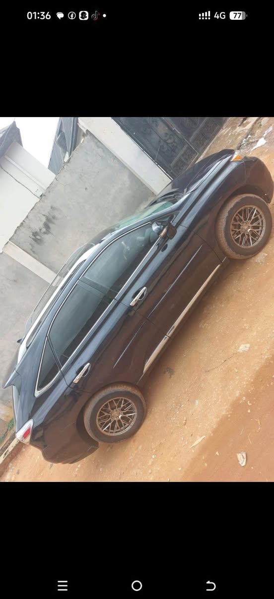 A picture of 2010 Lexus 350