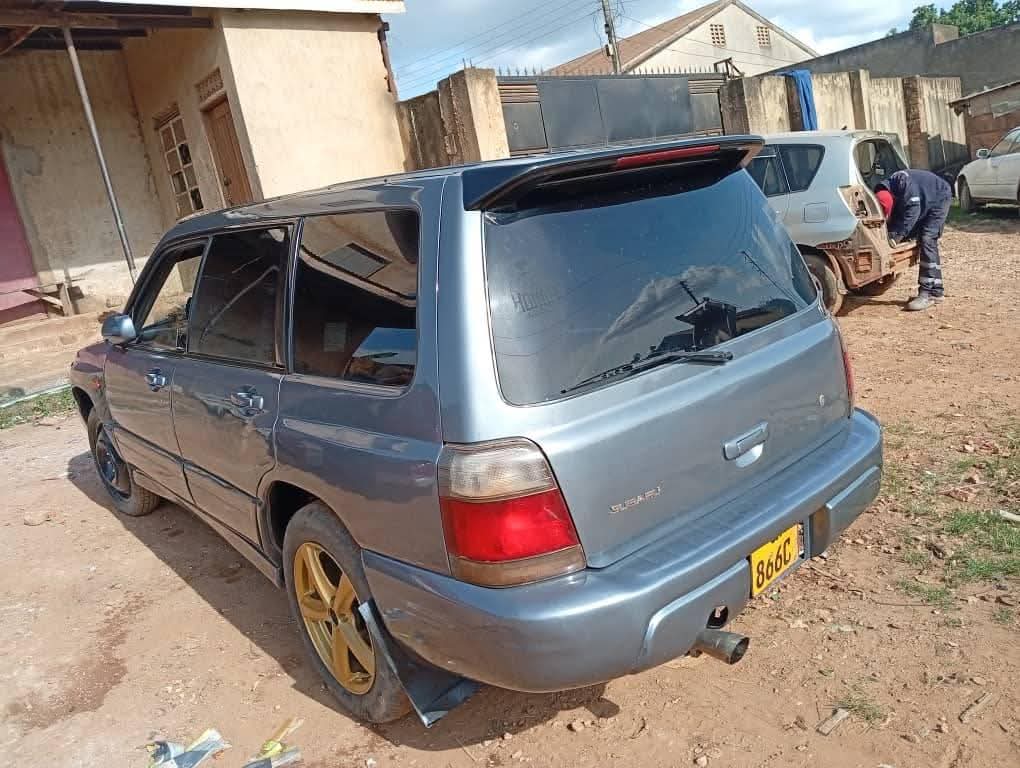 A picture of 1999 Subaru 1999