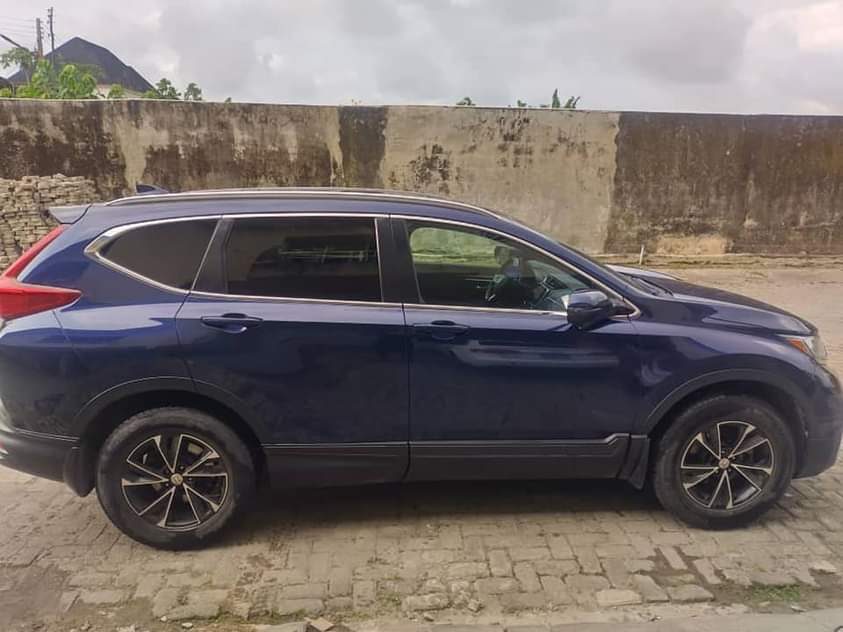A picture of bought brand new honda crv 2021 model location lekki1 price