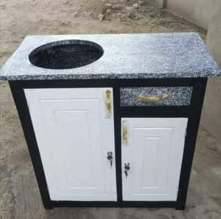 A picture of Meza za gas bei ni milango 3 ni 150 milango2