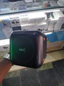 A picture of GUNICE MEDIUM SPEAKER