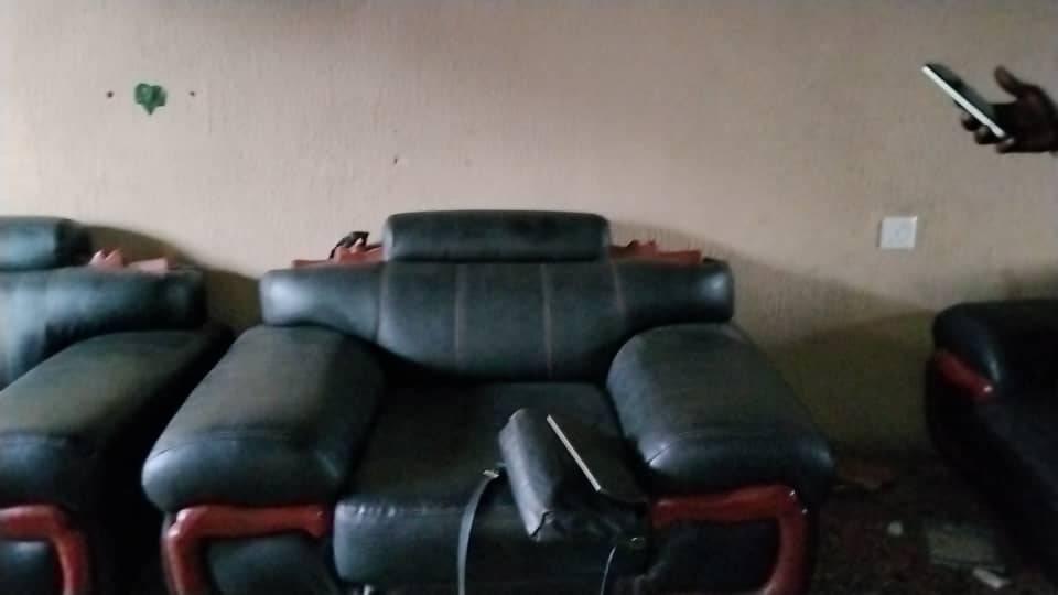 A picture of Parlor chair