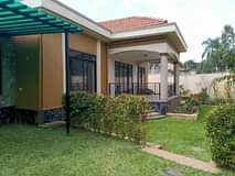 houses munyonyo