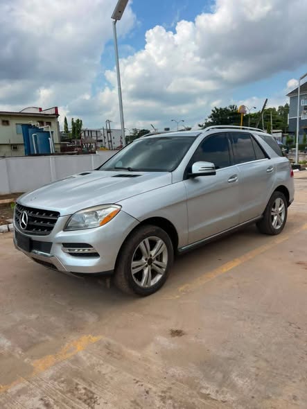 A picture of DISRESS SALE MAKE MERCEDES MODEL ML350 YEAR 2014 CONDITION UNTAMPERED