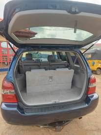 A picture of Toks 2005 toyota highlander