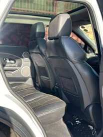 A picture of 2015 Range Rover E voque 2.0cc
