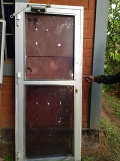 A picture of MLANGO MZURI WA ALUMINIUM