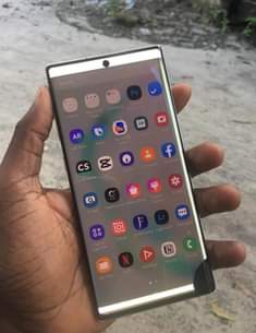 A picture of Samsung note 10 plus